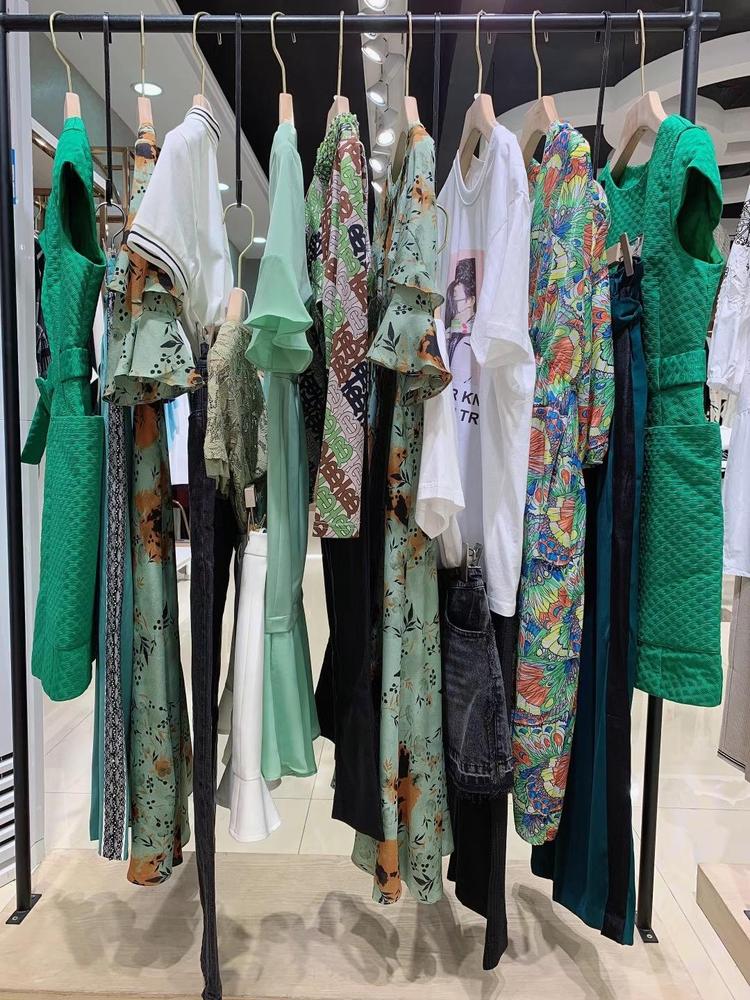 高端品牌卡格漫夏折扣女装走份批发货源