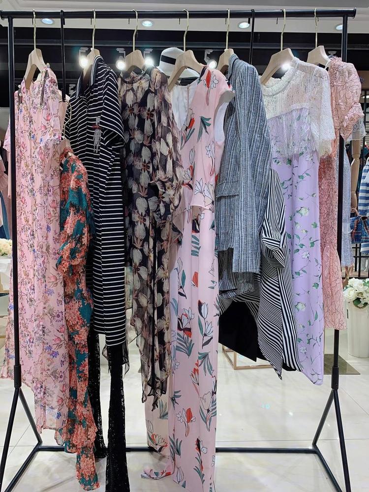 高端品牌卡格漫夏折扣女装走份批发货源