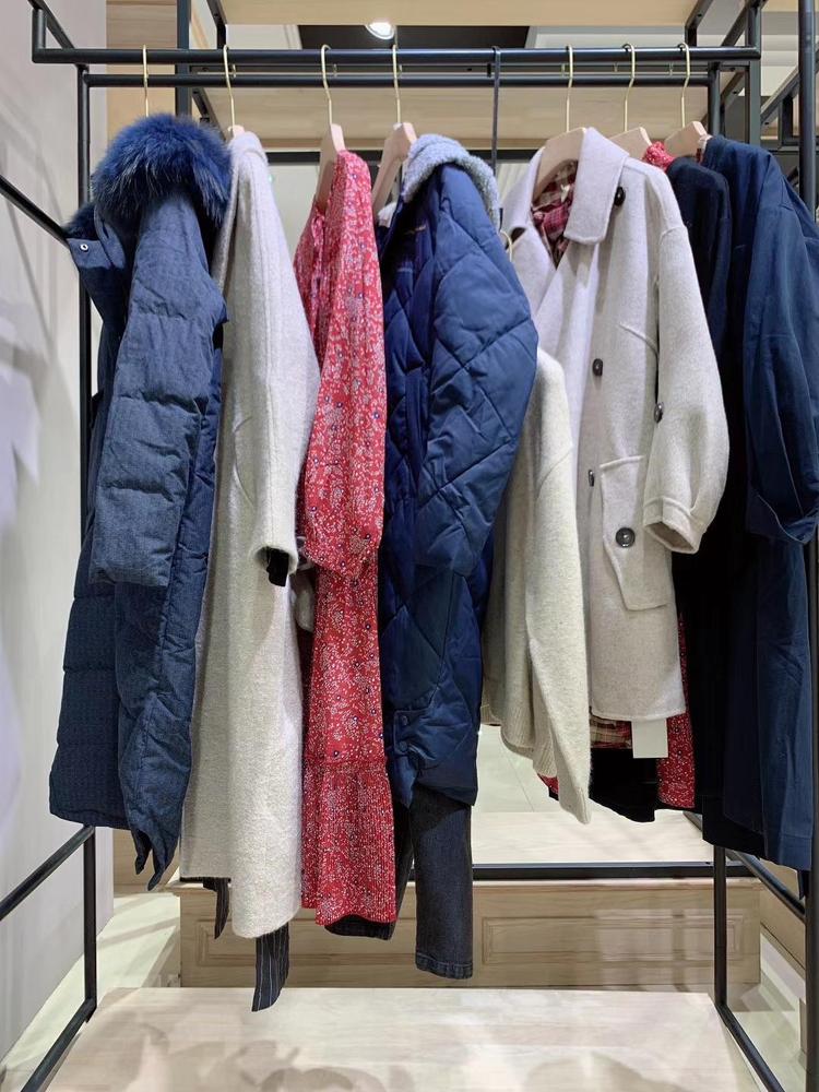 杭州品牌唯弋秋冬女装折扣进货渠道 女装进货渠道 女装批发渠道