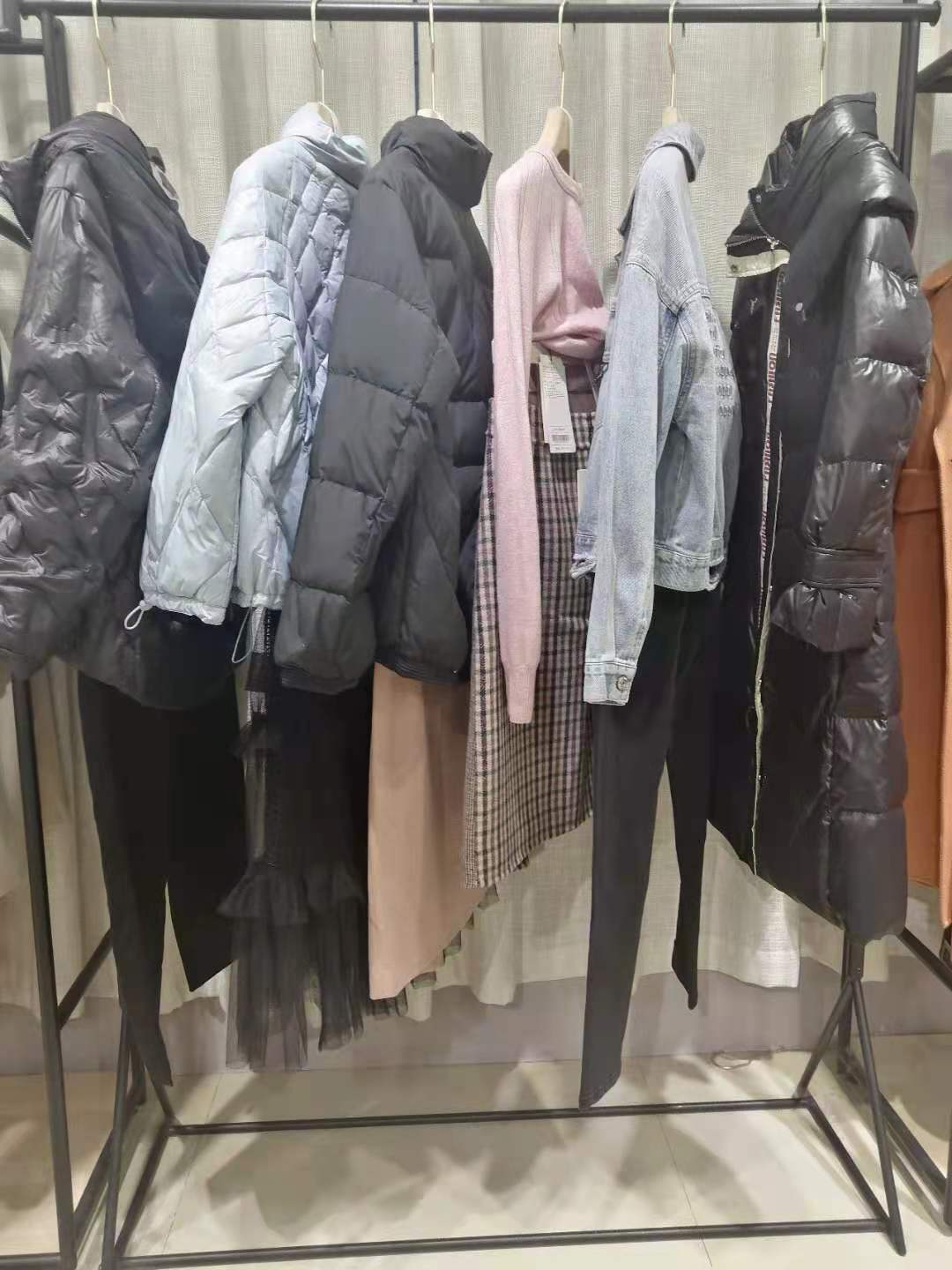 时尚品牌CSSPRING村上春2021秋冬女装折扣直播货源&nbsp;&nbsp;女装货源