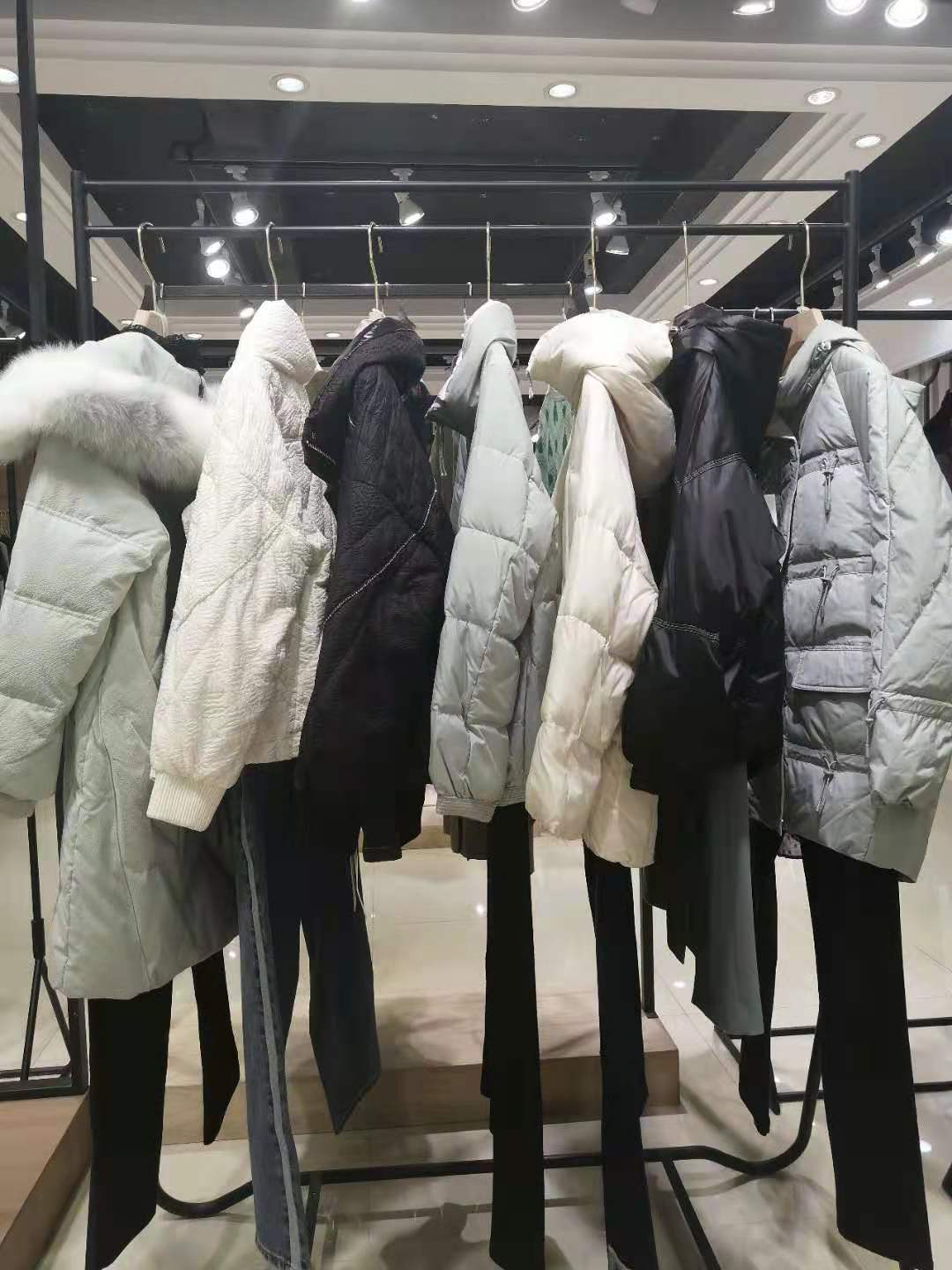 时尚品牌CSSPRING村上春2021秋冬女装折扣直播货源&nbsp;&nbsp;女装货源