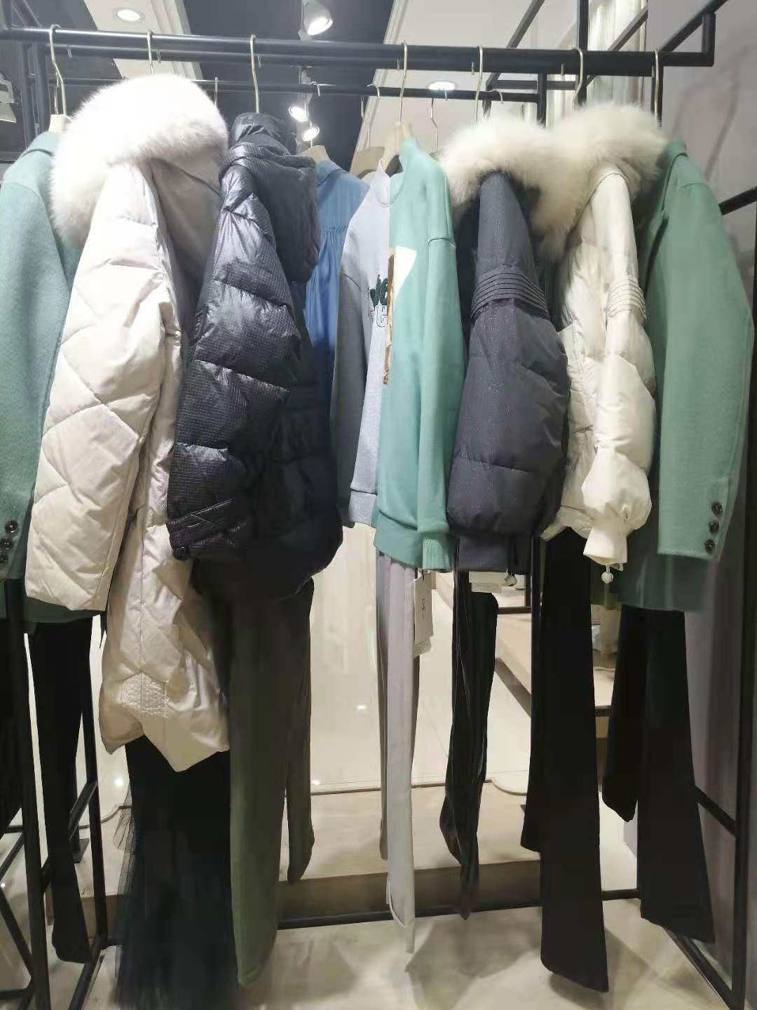 时尚品牌CSSPRING村上春2021秋冬女装折扣直播货源&nbsp;&nbsp;女装货源