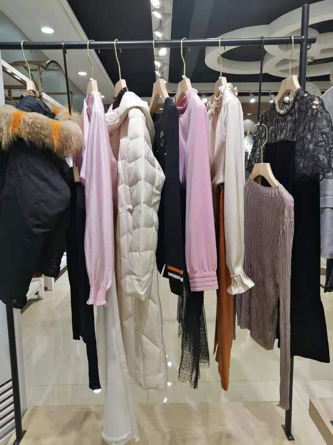 高端品牌领弟2021秋冬品牌女装折扣走份直播货源&nbsp;&nbsp;女装货源