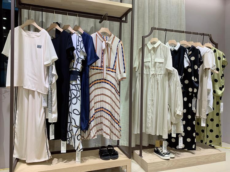 剪标品牌奥宴妮2021夏女装折扣货源批发