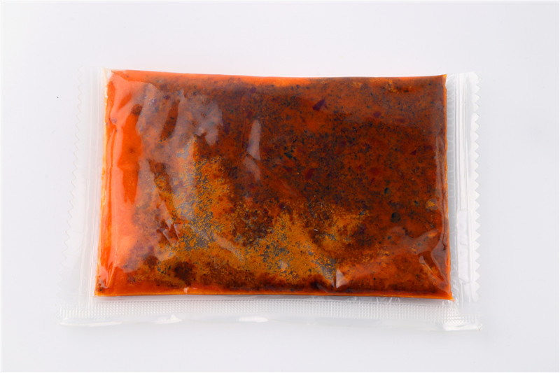 方便自热小火锅定制贴牌代加工厂 小火锅生产批发工厂  麻辣牛油小火锅  清油小火锅底料  番茄火锅底料