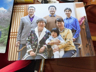故人瓷像 哪个地方做烧瓷遗相  瓷板相片  瓷板遗像  瓷像瓷相片