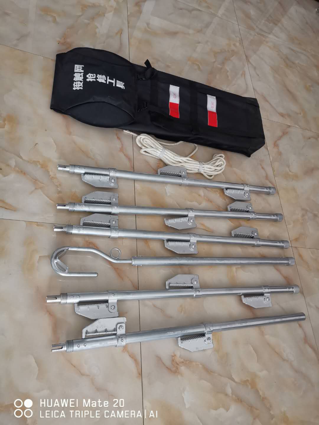 铝合金挂梯 带电作业用铝合金独角梯 可折叠蜈蚣挂梯  铝合金蜈蚣梯