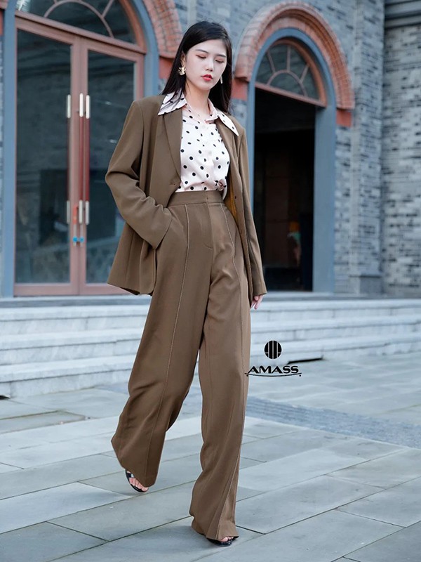 新手如何开服装店？&nbsp;&nbsp;女装折扣&nbsp;&nbsp;女装一手货源&nbsp;&nbsp;女装尾货批发
