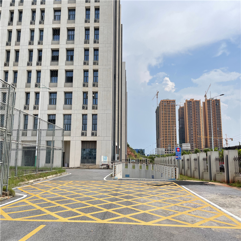 南宁热熔漆道路划线施工&nbsp;&nbsp;热熔划线&nbsp;&nbsp;热熔施工