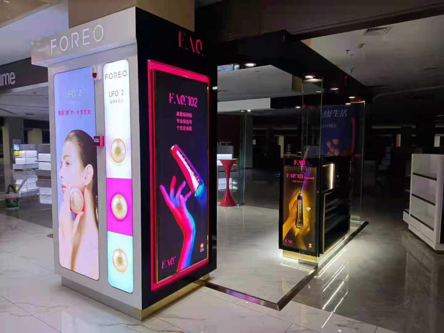 海南免税店柜台制作三亚免税店展柜定制海南展柜厂家  海口免税店木质柜台