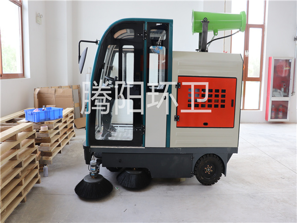 腾阳扫地车是如何避免扬尘的  环卫车  电动驾驶式扫地车