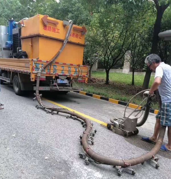 南京达尊交通工程公司分享常见的水除线施工除线方法  南京道路划线  南京厂区划线  南京停车场划线