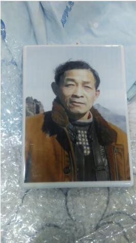 烤瓷遗像 瓷砖照片哪家好 烤瓷相片  墓碑上的照片  墓碑上的相片  陶瓷遗像