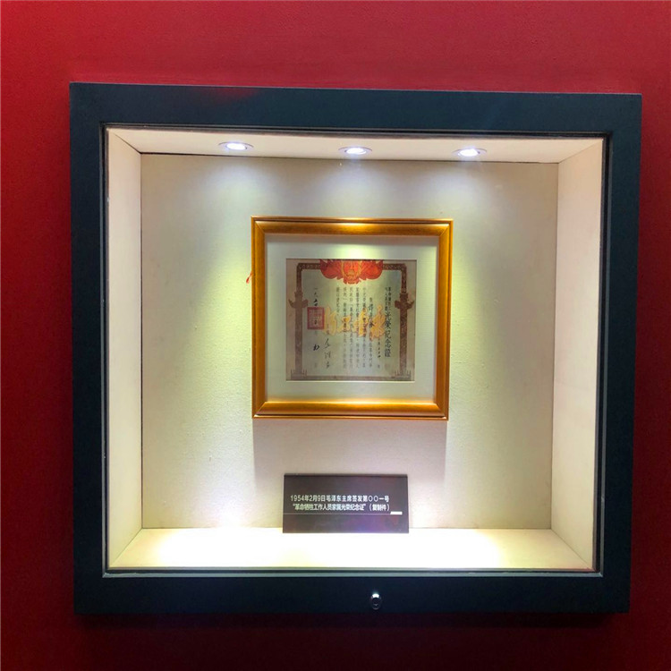 专业博物馆文物展柜厂文物展柜制作案例-隆城展示  博物馆展柜  博物馆展柜公司