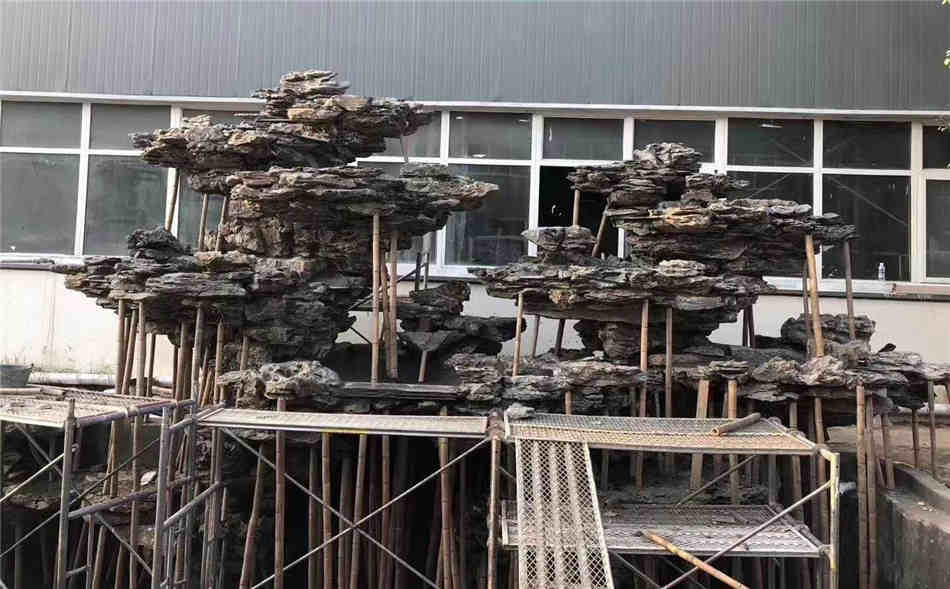 庭院千层石假山 千层石产地哪地方 广东千层石批发价格