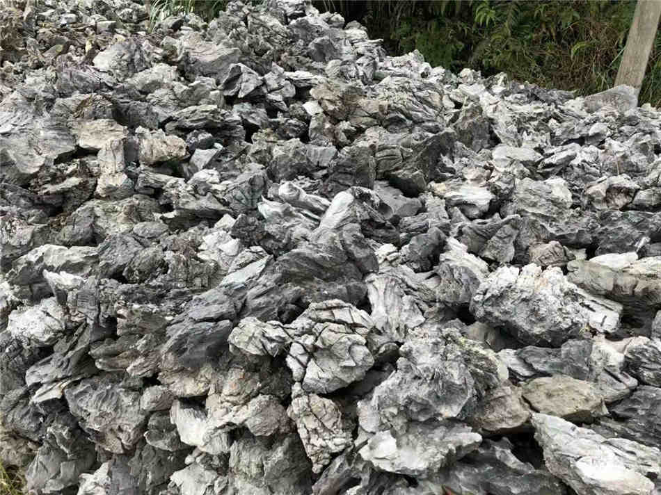 青龙石假山瀑布 广东青龙石英石产地 批发小英德石青龙石