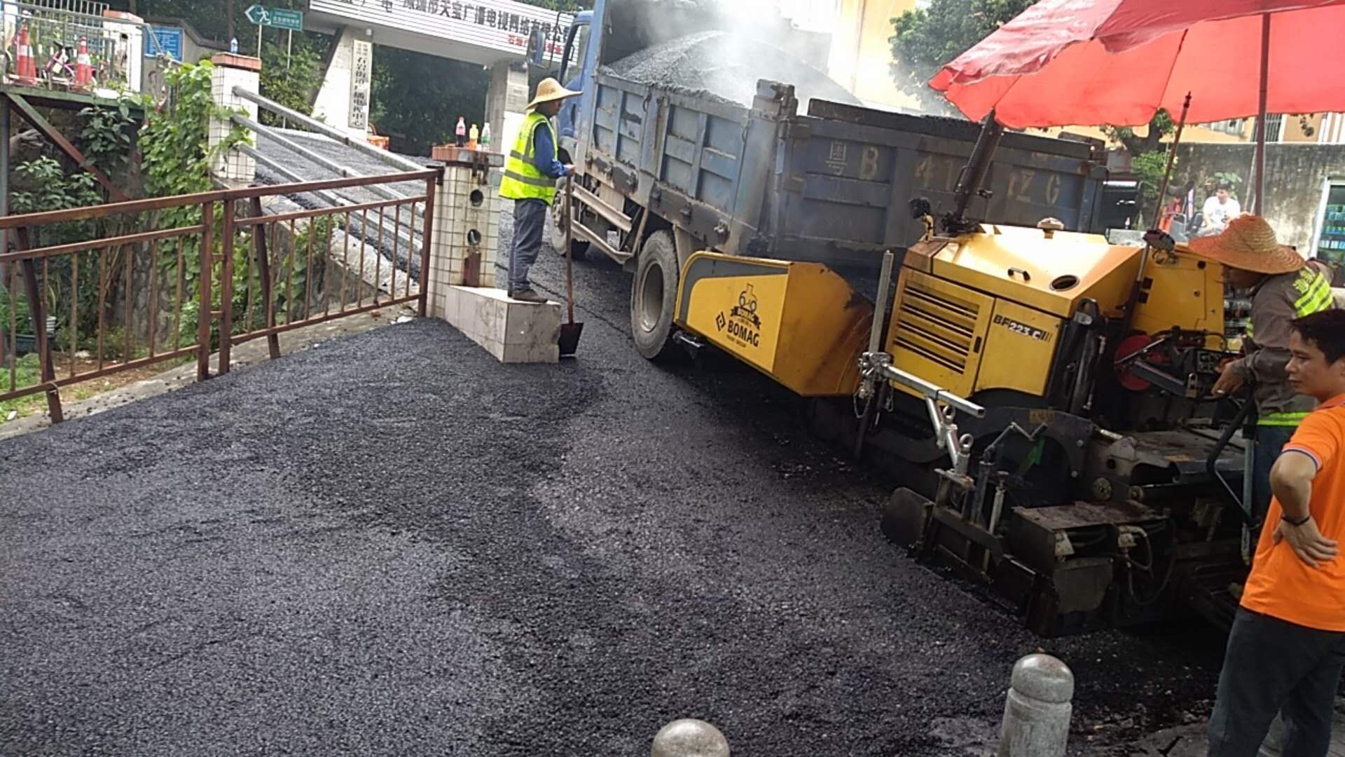 坂田路面沥青施工承接 包工包料  深圳沥青工程施工  沥青施工包工包料