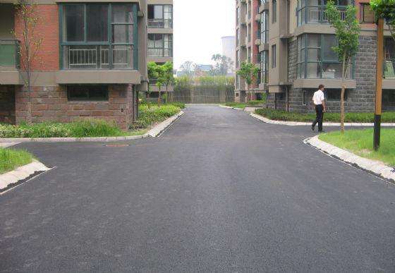彩色沥青 现场测量 福田市政路面沥青承接  沥青冷补料批发  东莞沥青路面摊铺