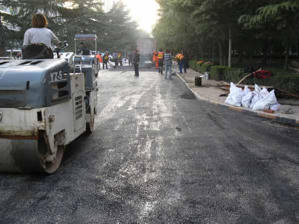 现场测量 光明透水混凝土承接  龙华沥青路面改色  沥青道路改造