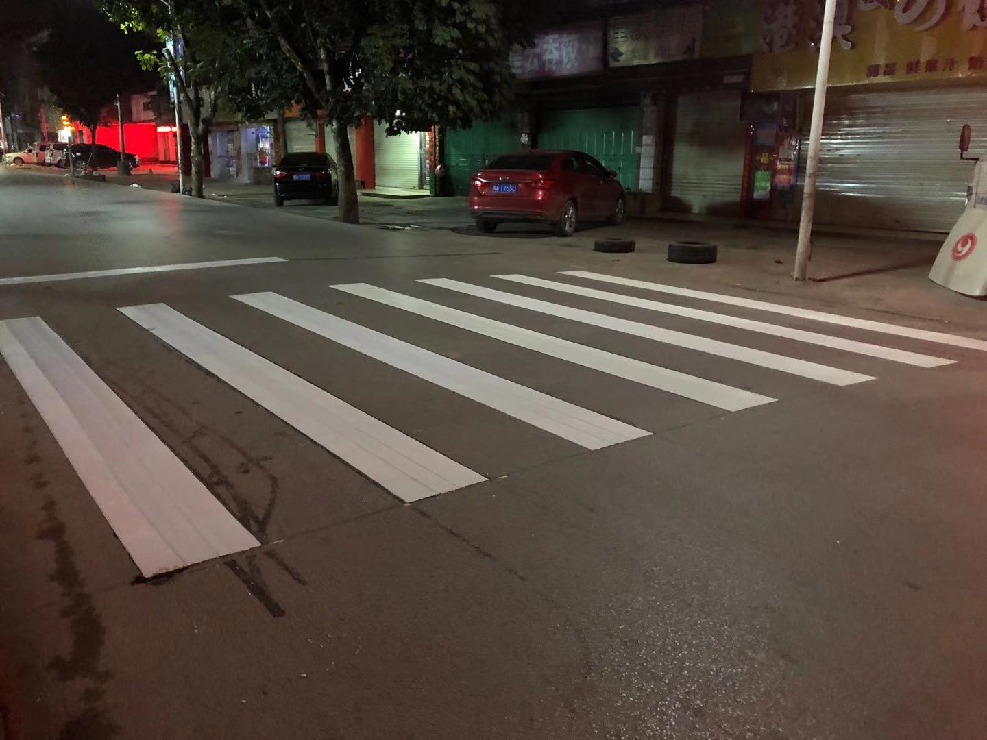 梧州学校门口路面划线  梧州学校门口划线  梧州学校路面划线  梧州学校划线