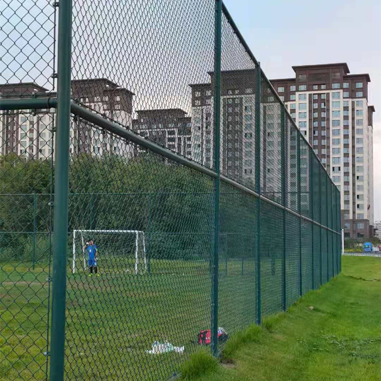 德州运动球场围网 体育场围栏 运动场围网品质至上