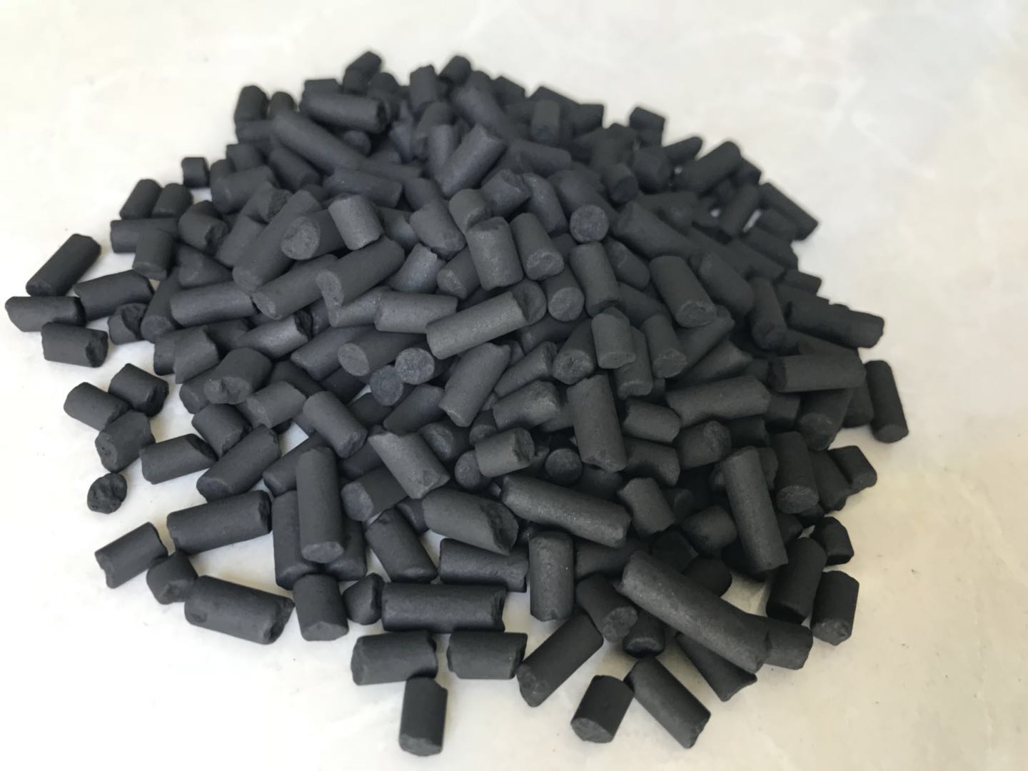 苏州昆山活性炭厂家蜂窝椰壳废气处理柱状活性炭  蜂窝活性炭