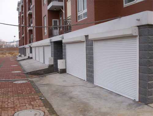 大连车库门  大连卷帘门  大连卷帘工业门