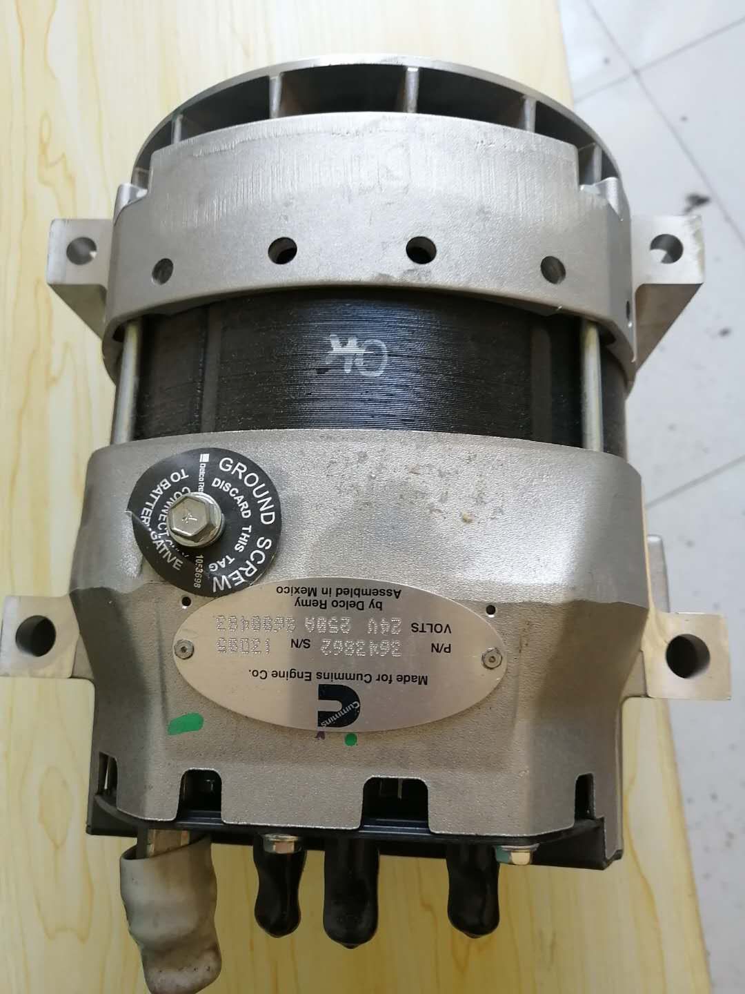 QSK60压裂车4903489液位传感器大庆五金汇总店