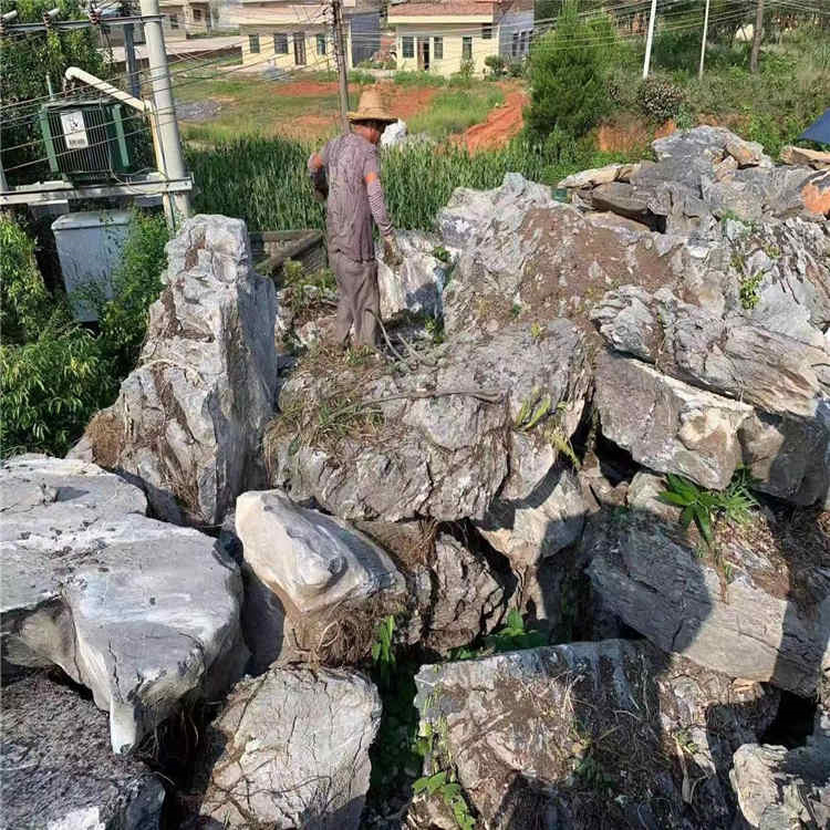 大英石摆放观景石 公园庭院景观石 大型英石假山工程石