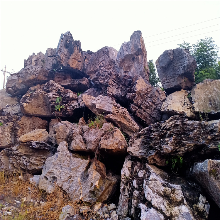 叠石产地供应假山石 庭院风景叠山 景观池塘点缀假山组合