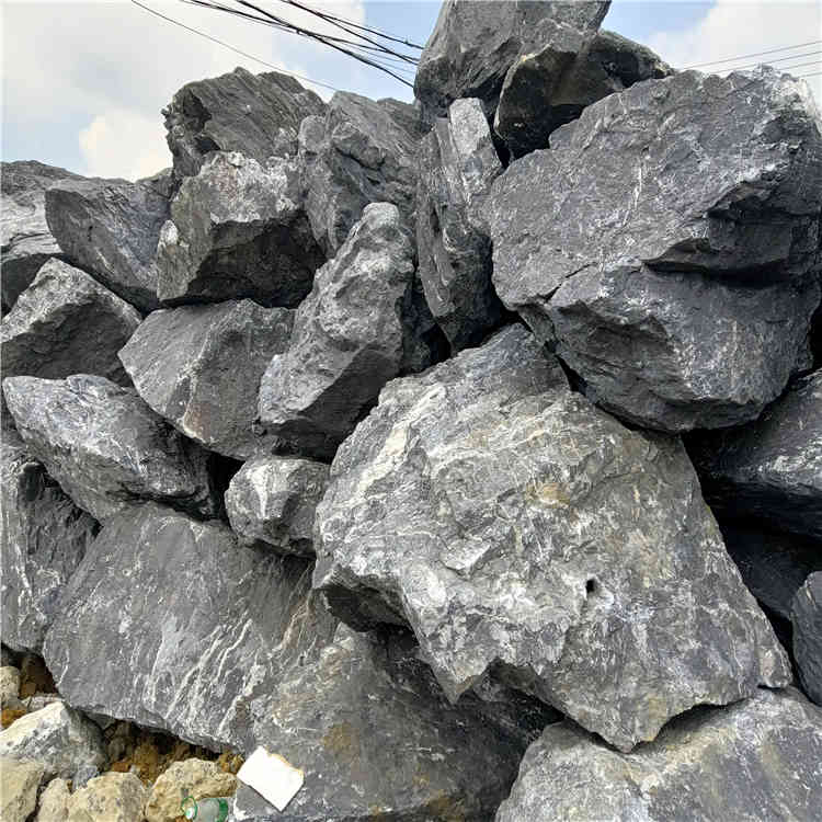 黑山石园林绿化景观 假山组合黑山造景 草坪摆放点缀石