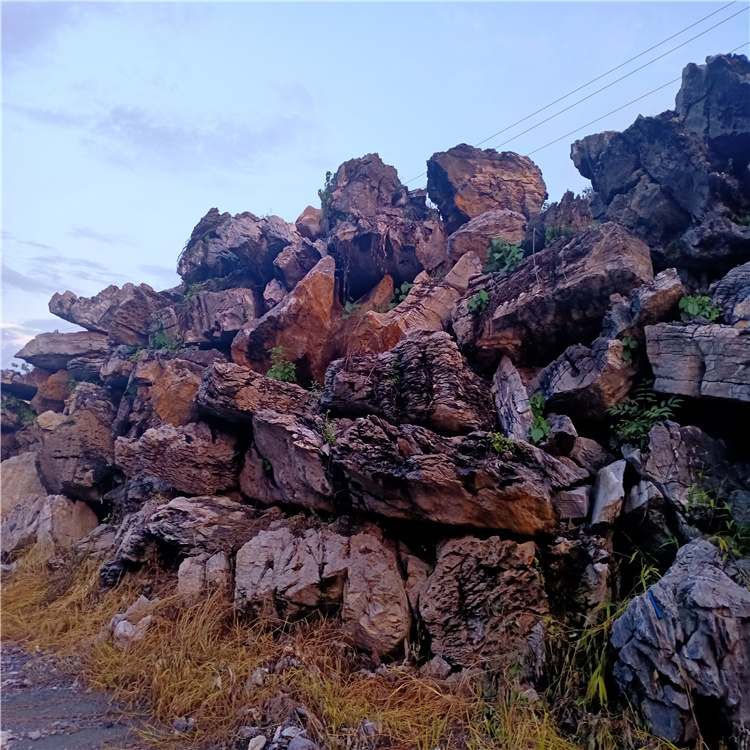 千层石材料批发 英石叠石别墅假山 庭院造景假山制作石