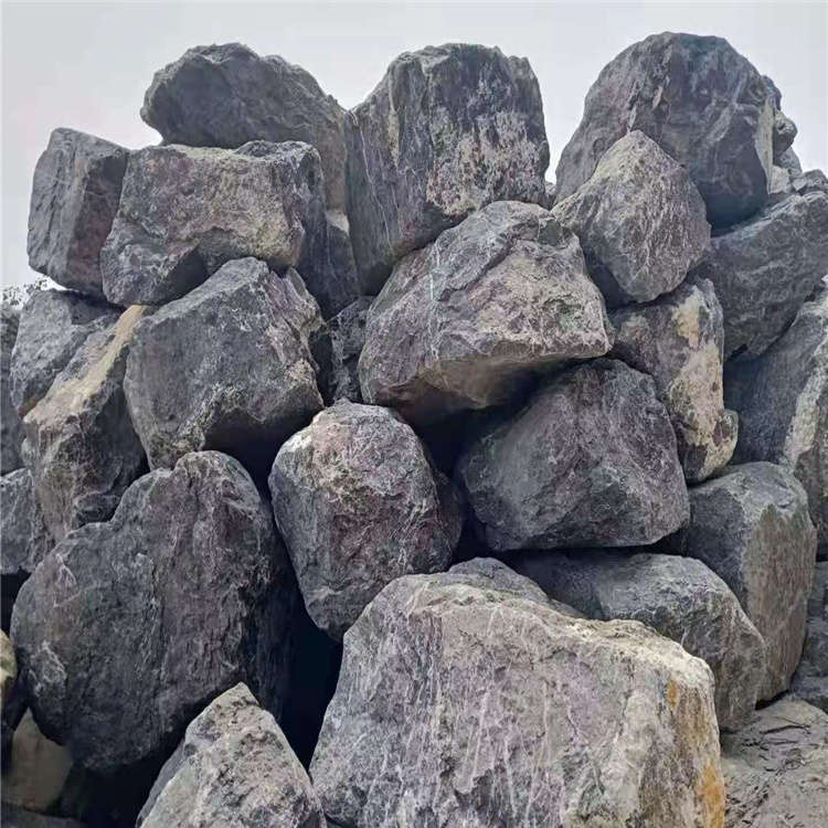 黑山石园林假山石 庭院造景绿化石 公园草坪点缀环境石