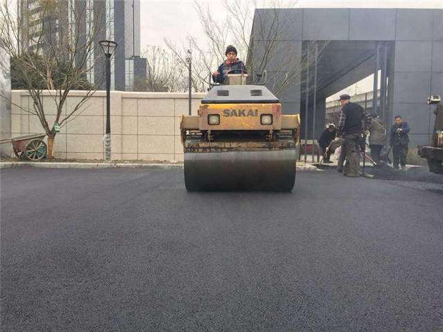 东莞沥青施工 园林沥青道路改造  透水砖改造换新