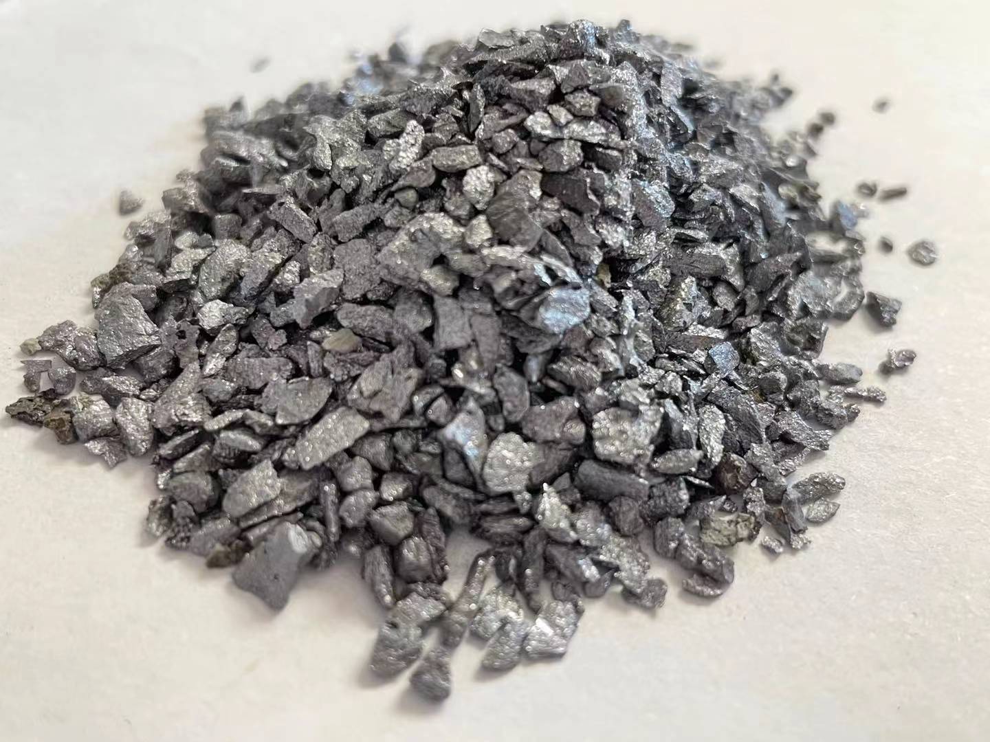 铸造厂硅铁粒孕育剂硅铁粉末冶金制造、精度粒度等级  各种型号各种粒度  炼钢炼铁脱氧剂