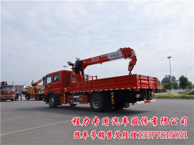 排双座随车吊东风D9双排随车吊4700轴距送车到家  东风双排随车吊