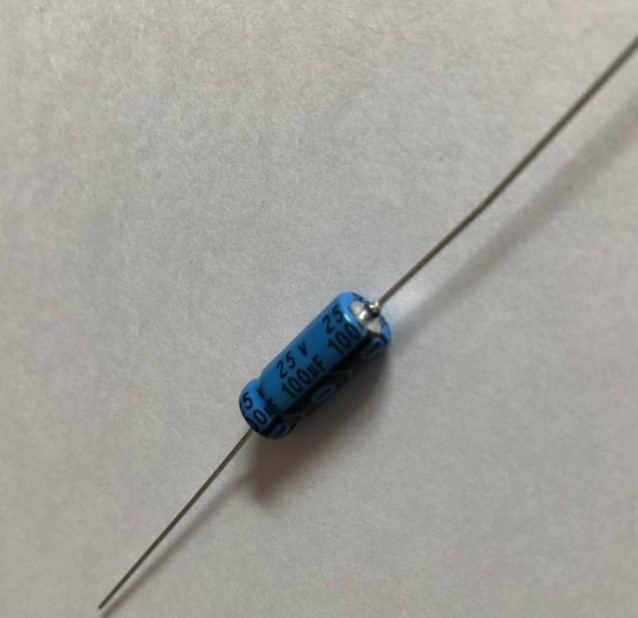 軸向有極性鋁電解電容器 插件铝电解电容 穿芯电解电容 卧式铝电解电容