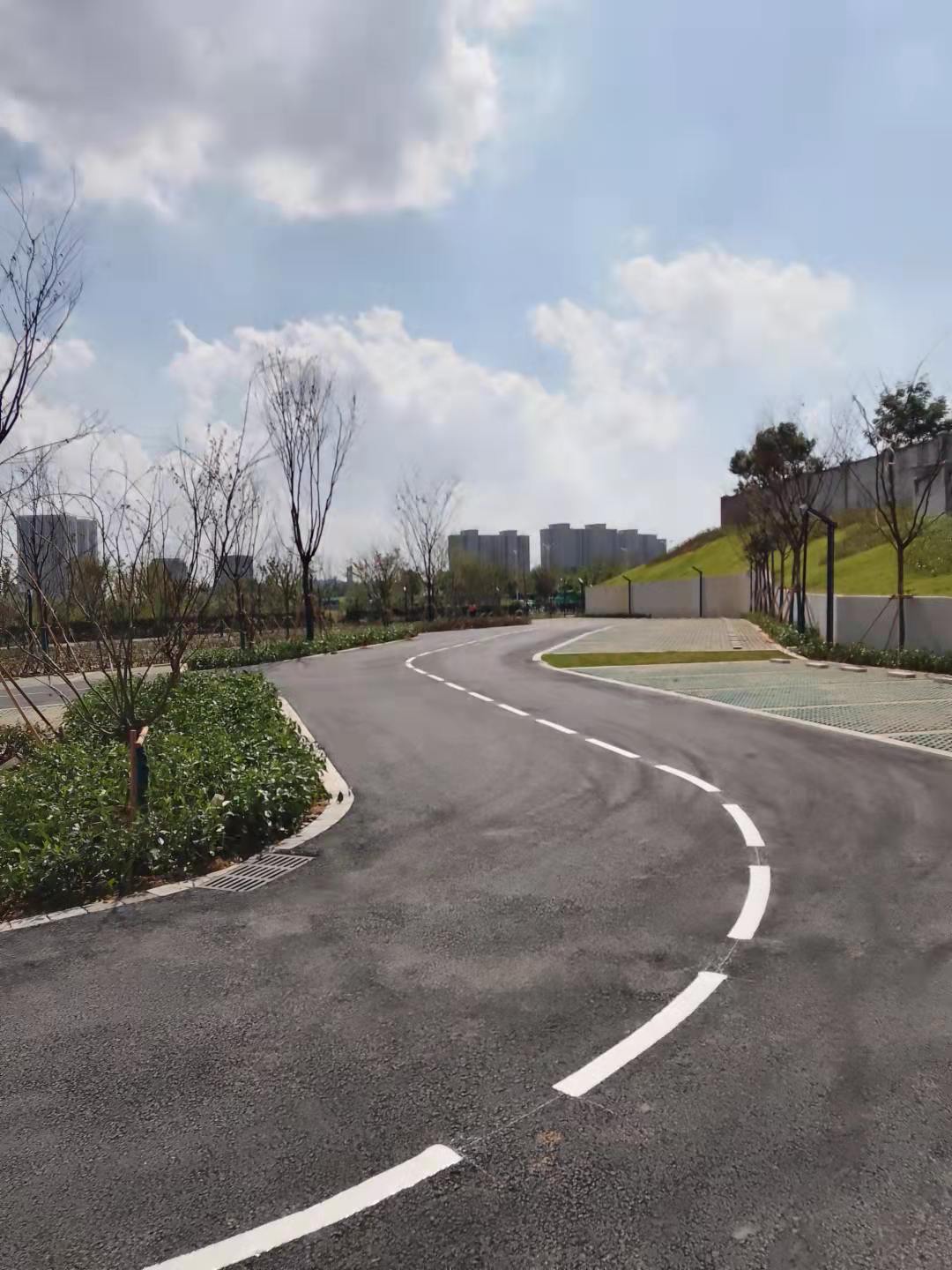 资讯：南京道路划线实时报价,价格行情,优质批发/供应商  南京停车场划线