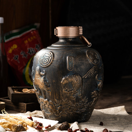 厂家供应景德镇雕刻酒瓶酒坛30斤 密封原浆存酒缸  厂家供应景德镇酒坛  30斤密封原浆酒缸