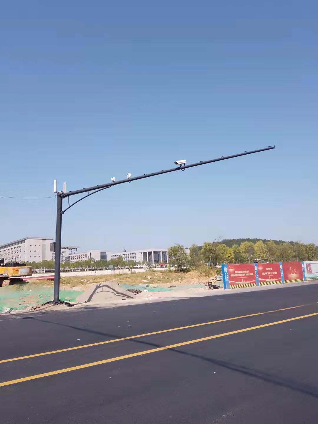 南京道路划线-交通标志标牌-南京达尊交通工程公司  南京交通标志标牌  南京停车场设施