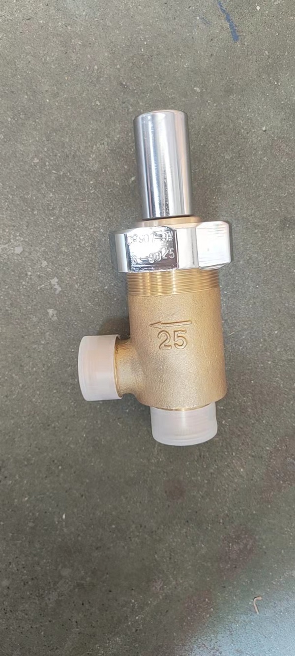 船用外螺纹直角液体安全阀CB/T907-94  船用为螺纹液体安全阀  船用直角液体安全阀  船用直角安全阀