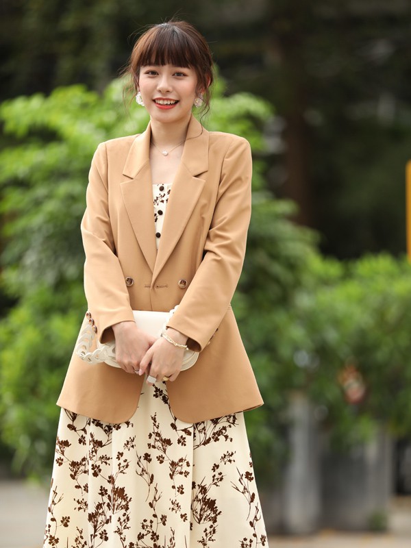 深圳潮牌普普风2021春夏品牌折扣女装一手货源批发  女装折扣  女装尾货批发  女装库存尾货批发