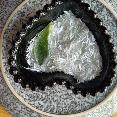 新乡水泥用玻纤粉微膨胀补收缩 铭域厂家玻璃纤维短切丝  玻纤粉微膨胀补缩  铭域玻纤短切丝  绝缘防腐蚀玻纤