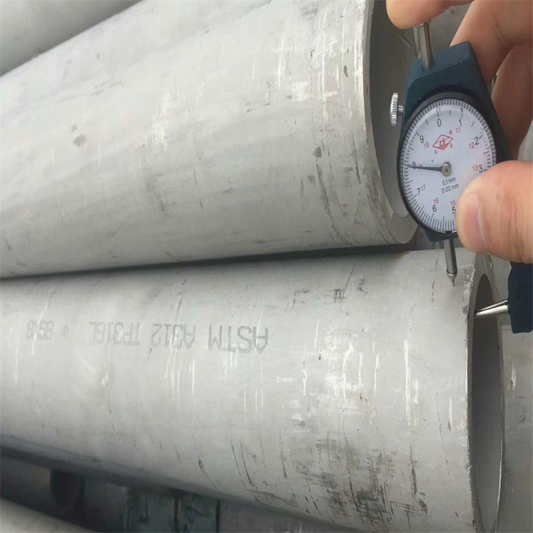 热镀锌无缝钢管Φ185*20 42CrMo 切割零售