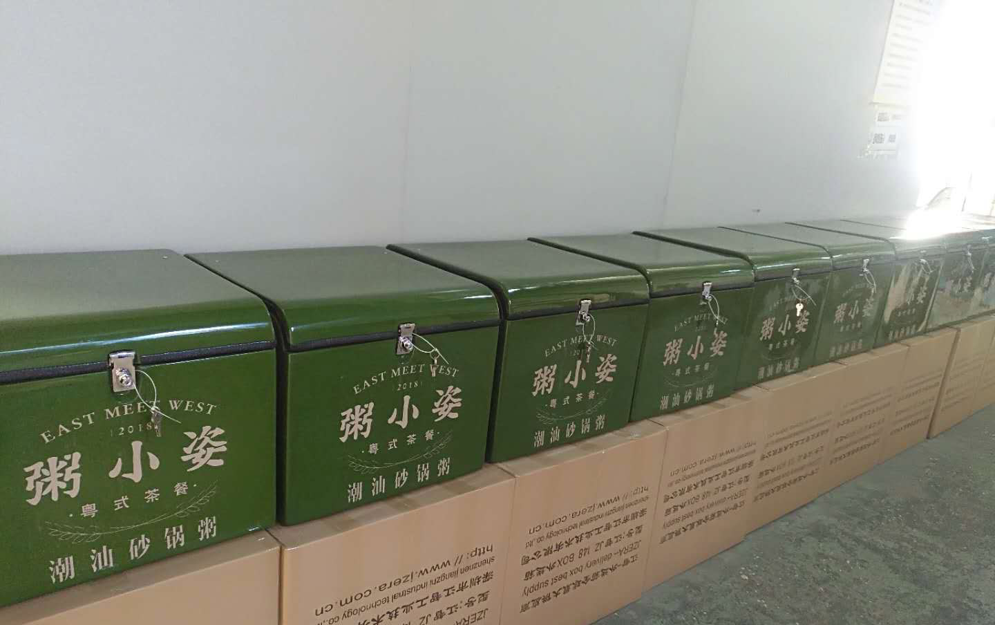 供应快餐 中西餐配送箱外送箱送餐箱保温箱尾箱