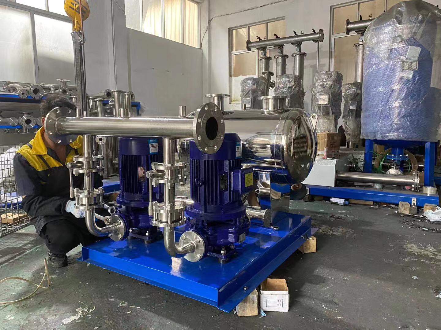 上海三利高楼自来水二次增压供水设备，节能环保产品  无负压变频给水设备  箱式恒压给水设备