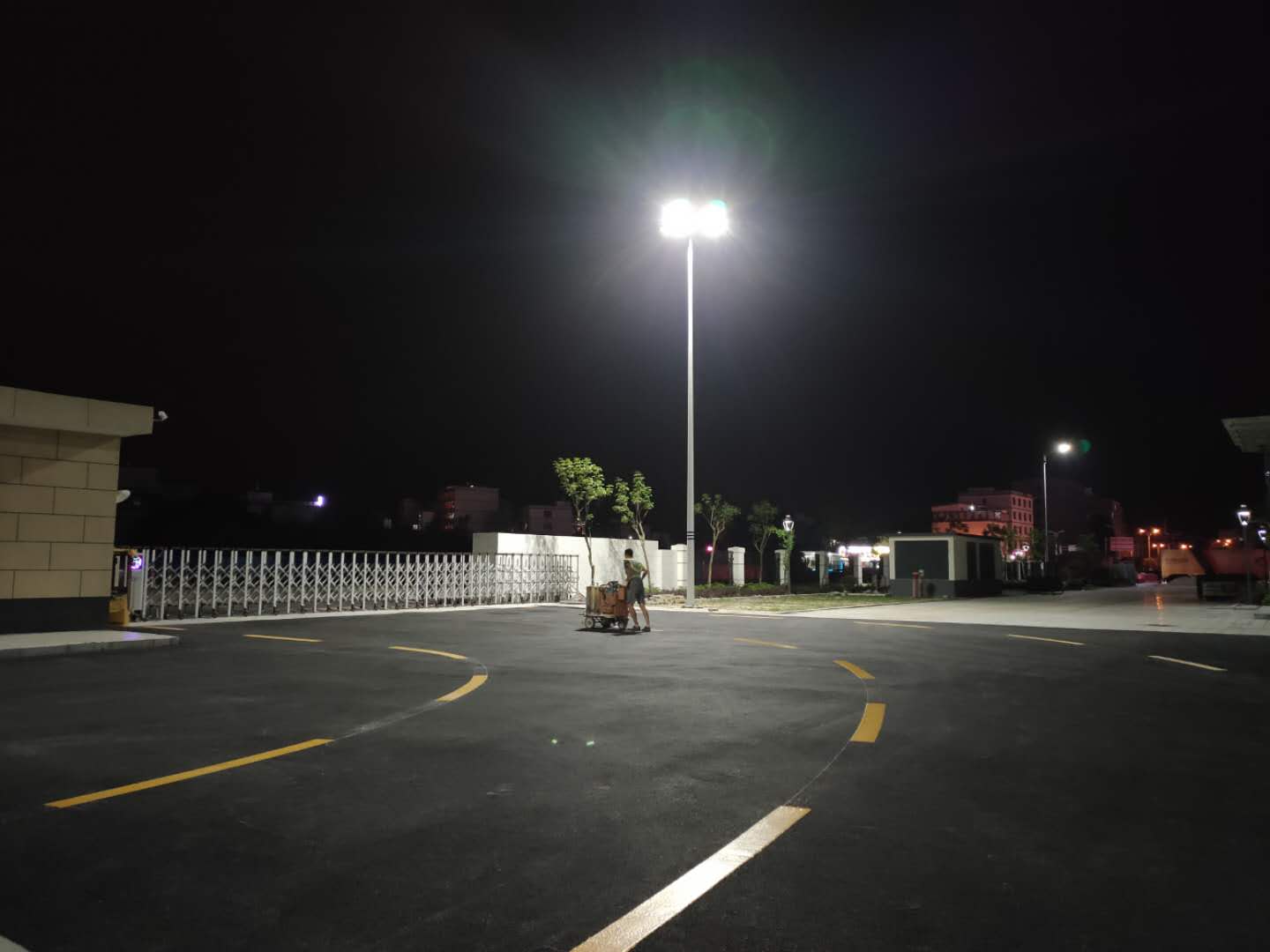 贺州小区道路划线  贺州道路划线