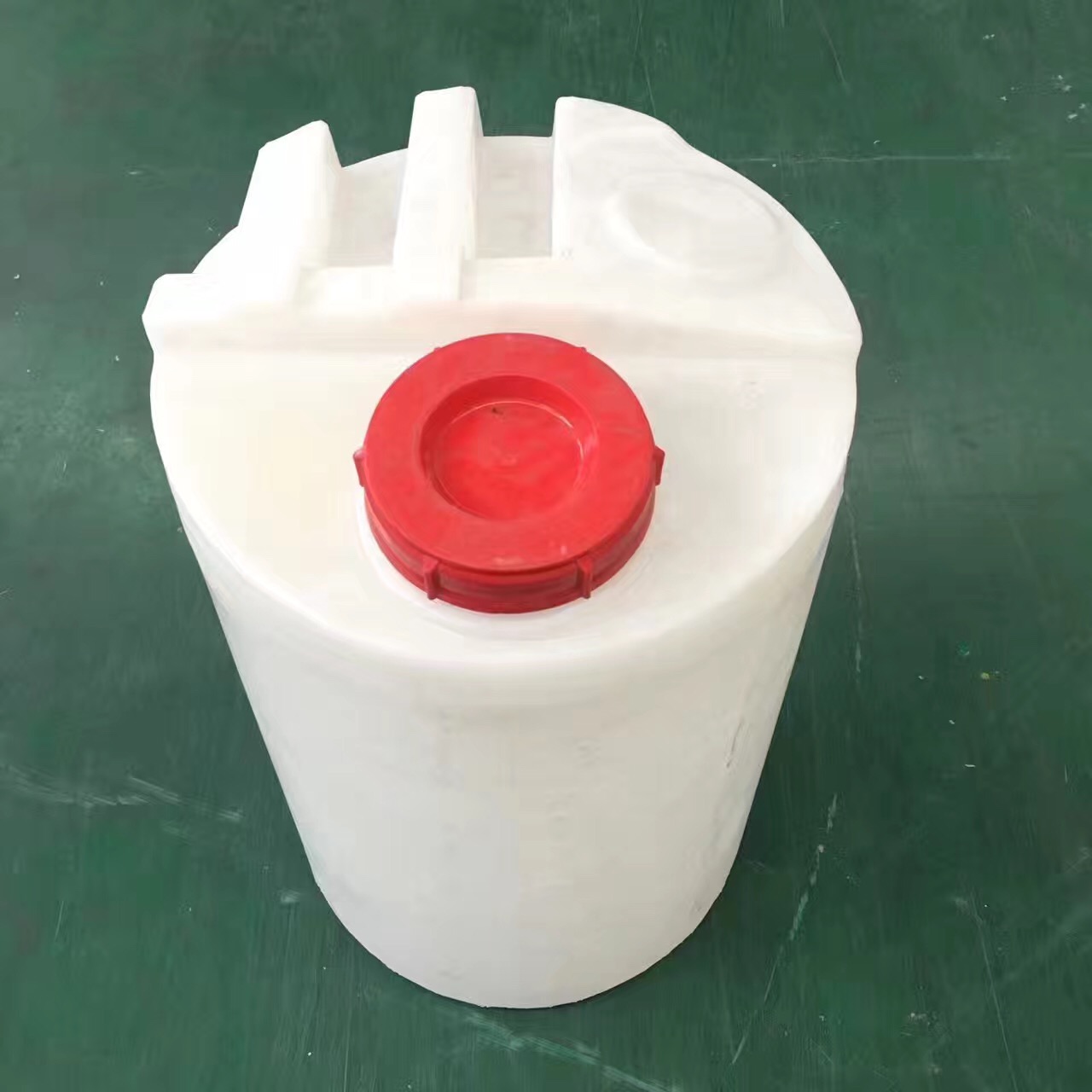 供应环保加药箱 2000L计量加药箱 塑料外加剂加药箱  塑料桶  塑料储罐