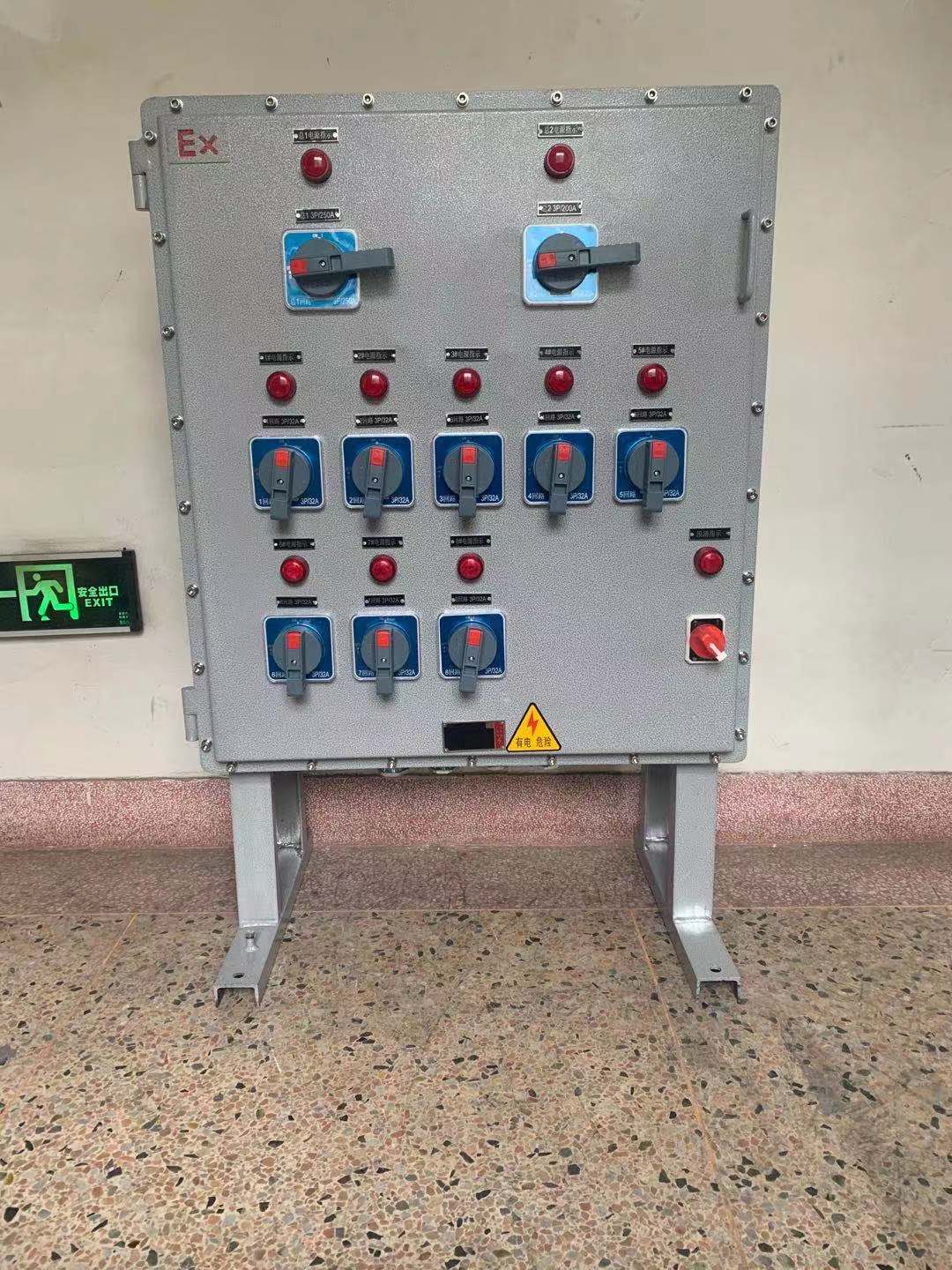 IIB级BXX51钢板焊接500X600防爆动力检修配电箱  防爆配电箱  防爆照明动力配电箱  防爆电源插座箱