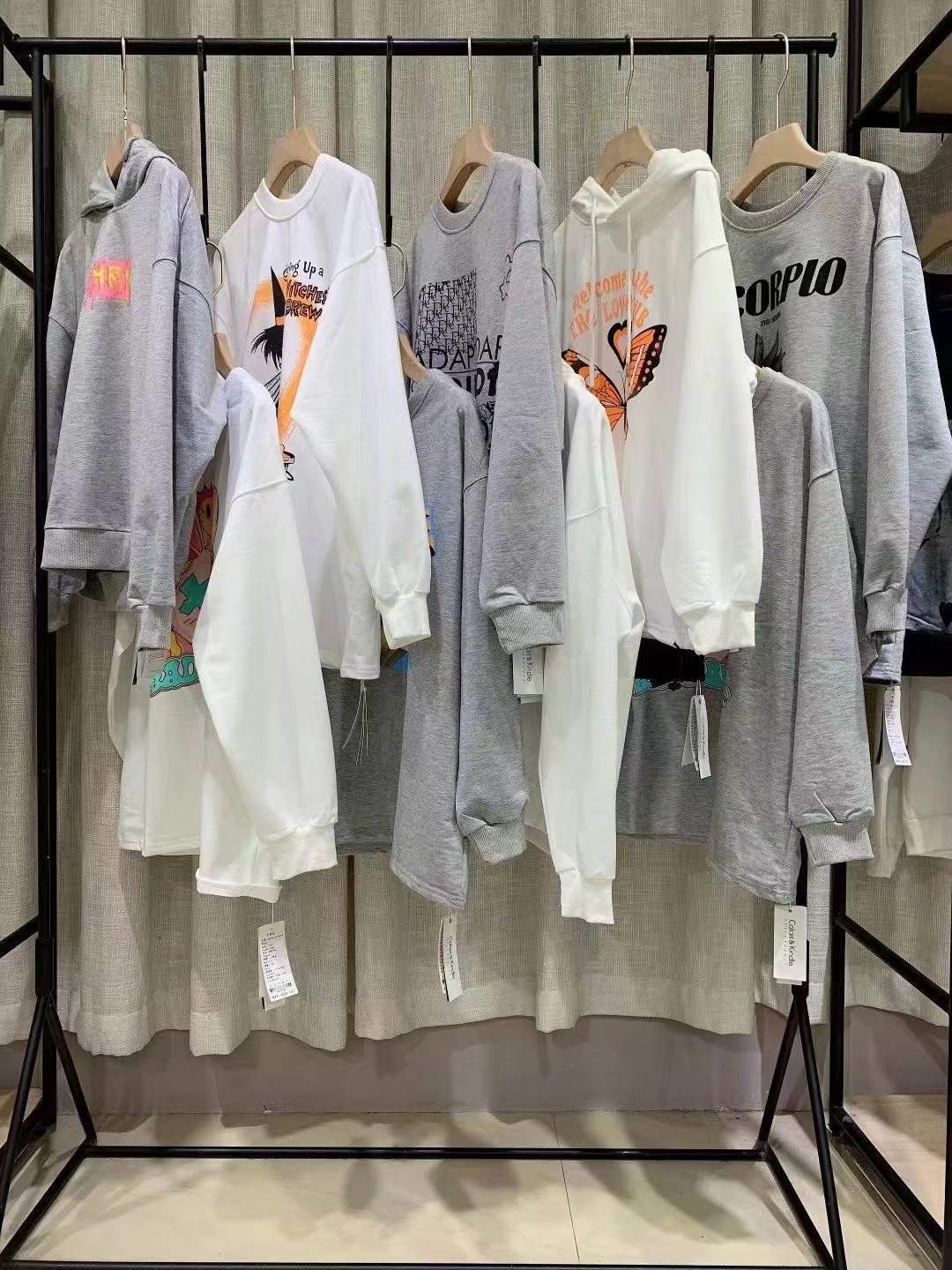 广州丽芮高档大牌折扣女装尾货批发货源渠道  品牌折扣女装  女装折扣尾货  厂家直批